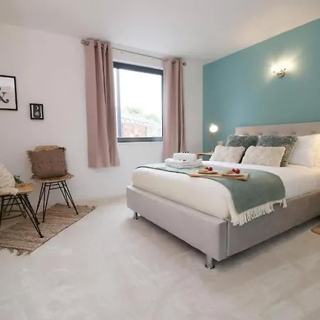 Apartment Cathedral Heights By Mia Living 2 Bedroom Apartment With Private Terrace