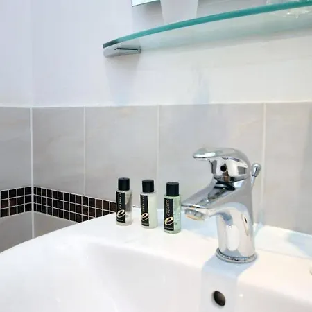 Apartment Cathedral Heights By Mia Living 2 Bedroom Apartment With Private Terrace