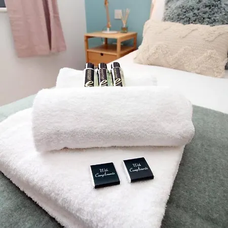 Apartment Cathedral Heights By Mia Living 2 Bedroom Apartment With Private Terrace *