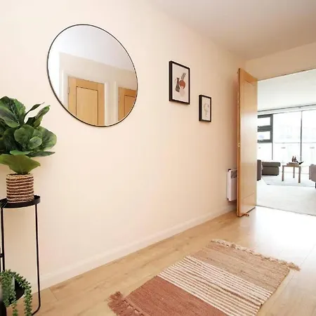 Apartment Cathedral Heights By Mia Living 2 Bedroom Apartment With Private Terrace Bristol